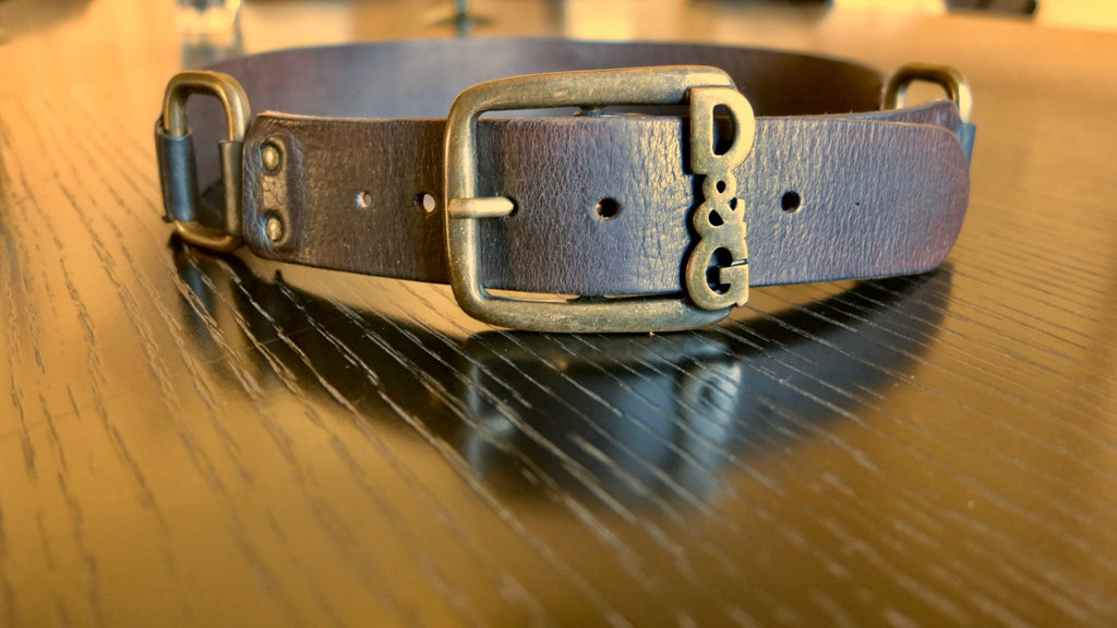 Dolce & Gabbana in cuoio marrone con hardware in ottone anticato - Wally